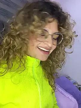 EmyRousee1 from StripChat is Freechat