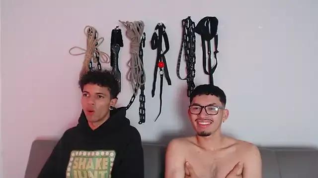 Enzo_Hunter from StripChat is Freechat