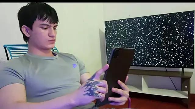 ErickWalton from StripChat is Freechat