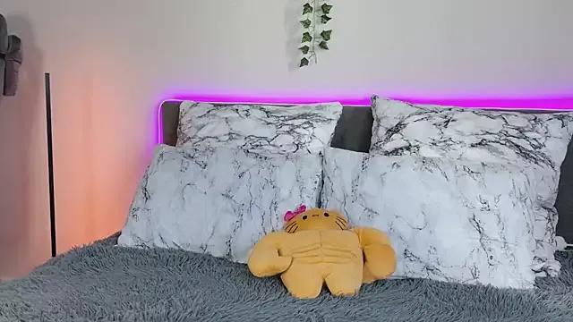 Customizable and immersive - Activate your taste buds and check-out our delicious choice of bondage cams streams with excited models getting their amazing bodies screwed with their beloved sex toys.