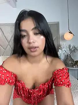 EvaBlazeXXX from StripChat is Freechat