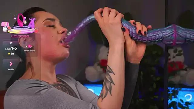 Photos of EvaCanton from StripChat is Freechat