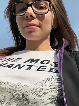EvaRoss_ from StripChat is Freechat