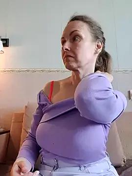 Evelina_cute from StripChat is Freechat
