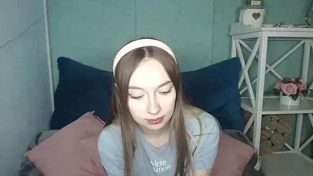 EvelinaGray from StripChat is Freechat