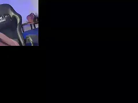 Evelyn_brown8 from StripChat is Freechat