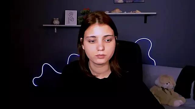 evelyn_muse from StripChat is Freechat