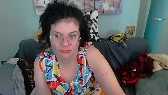 EverlyRays from StripChat