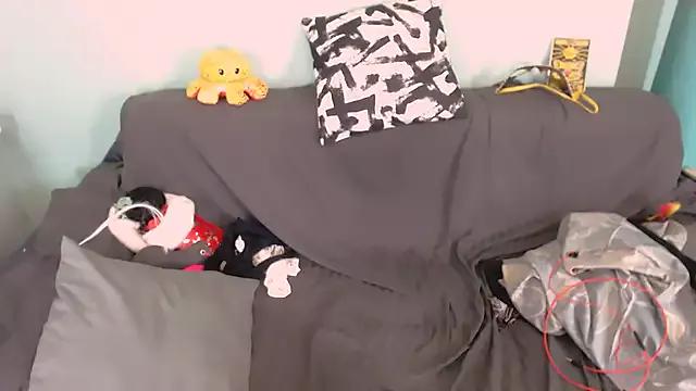 EverlyRays from StripChat