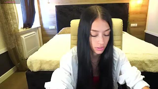 FataleNellie from StripChat is Freechat