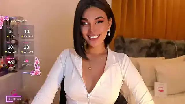 Fox_Smithxx from StripChat is Freechat