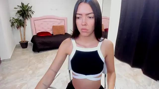 fox_valerie from StripChat is Freechat