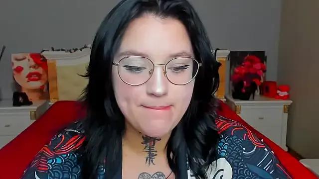 FoxyAstra from StripChat is Freechat
