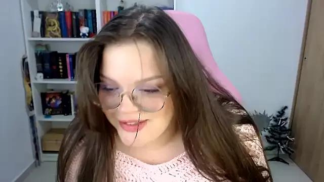 Gabiwaifu from StripChat is Freechat