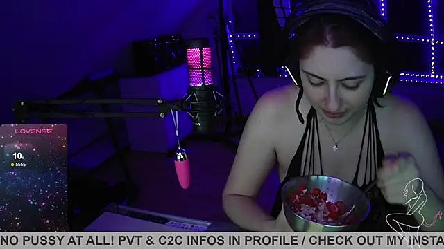 Customizable and immersive - Activate your taste buds and check-out our delicious choice of bondage cams streams with excited models getting their amazing bodies screwed with their beloved sex toys.