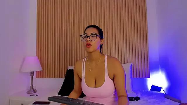 GenesisRuiz from StripChat is Freechat