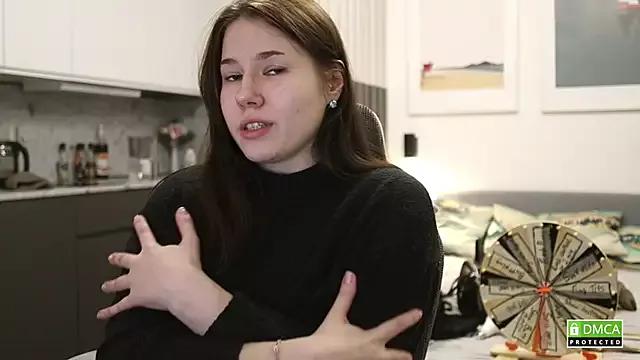 girl_u_never_met from StripChat is Freechat