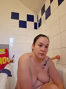 Girlysensuelle from StripChat is Freechat