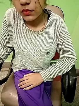 Glexi_Girl from StripChat is Freechat