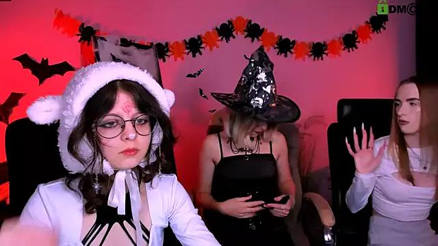 Customizable and immersive - Activate your taste buds and check-out our delicious choice of bondage cams streams with excited models getting their amazing bodies screwed with their beloved sex toys.