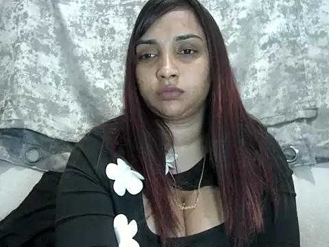 GORGEOUSLIPS from StripChat is Freechat