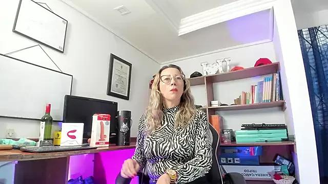 Customizable and immersive - Activate your taste buds and check-out our delicious choice of bondage cams streams with excited models getting their amazing bodies screwed with their beloved sex toys.