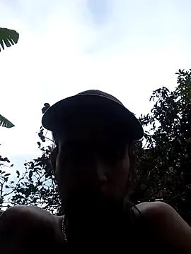 hairy_mannn from StripChat is Freechat