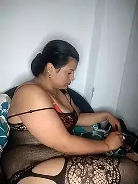 Hanna_Kieran from StripChat is Freechat