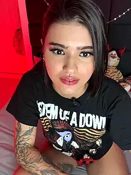 Hanna_Lara from StripChat is Freechat