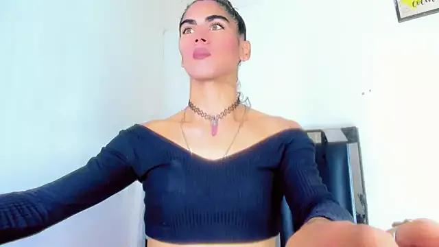 hannabigdirty from StripChat is Freechat