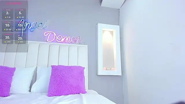 Customizable and immersive - Activate your taste buds and check-out our delicious choice of bondage cams streams with excited models getting their amazing bodies screwed with their beloved sex toys.