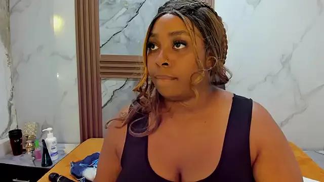 HannyMansonh from StripChat is Freechat