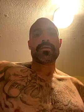 Hansomellyfine from StripChat is Freechat