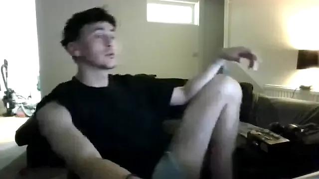 Hansonbloux from StripChat is Freechat