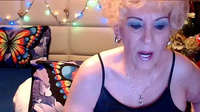 HappyWomanOn from StripChat is Freechat