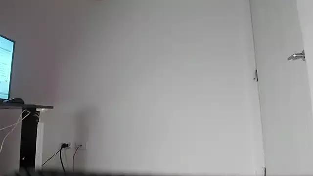 HarperBrave from StripChat is Freechat