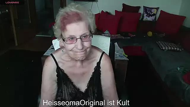 HeisseomaOriginal from StripChat is Freechat