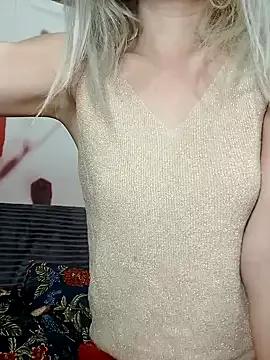 Photos of HeronDenni from StripChat is Freechat