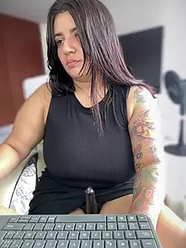 horny_roomiess from StripChat is Freechat