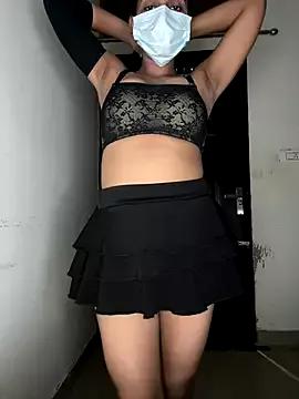 Hotalliee from StripChat is Freechat