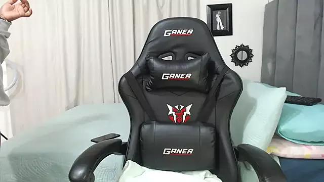 Customizable and immersive - Activate your taste buds and check-out our delicious choice of bondage cams streams with excited models getting their amazing bodies screwed with their beloved sex toys.