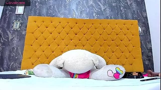 Customizable and immersive - Activate your taste buds and check-out our delicious choice of bondage cams streams with excited models getting their amazing bodies screwed with their beloved sex toys.