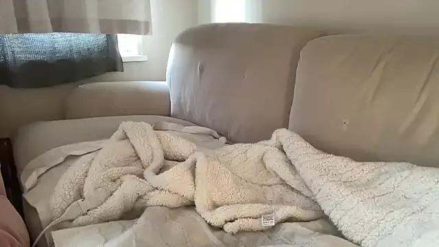 ijustturned18today from StripChat is Freechat