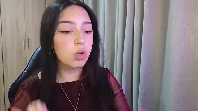 immisssilver from StripChat is Freechat