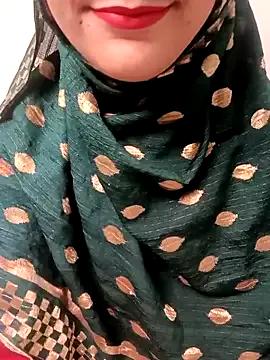 Indian-Aleena from StripChat is Freechat
