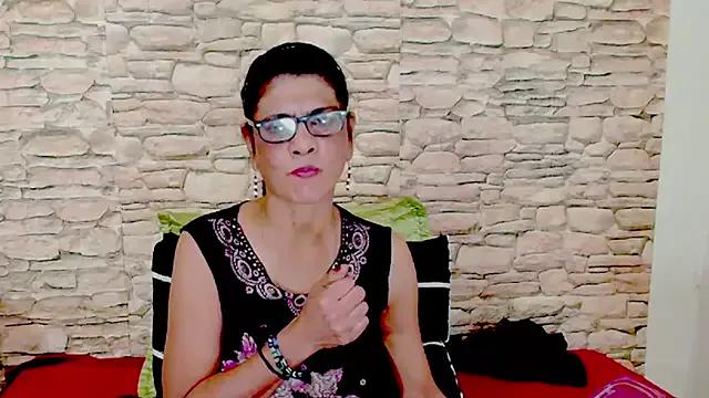 IndianAllure from StripChat