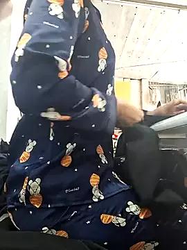 irina_hana from StripChat is Freechat