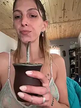 irisdollbb from StripChat is Freechat