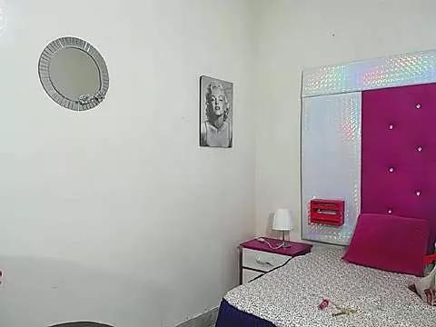 Isisdollx from StripChat