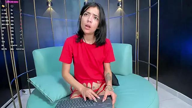 IvyWest_ from StripChat is Freechat